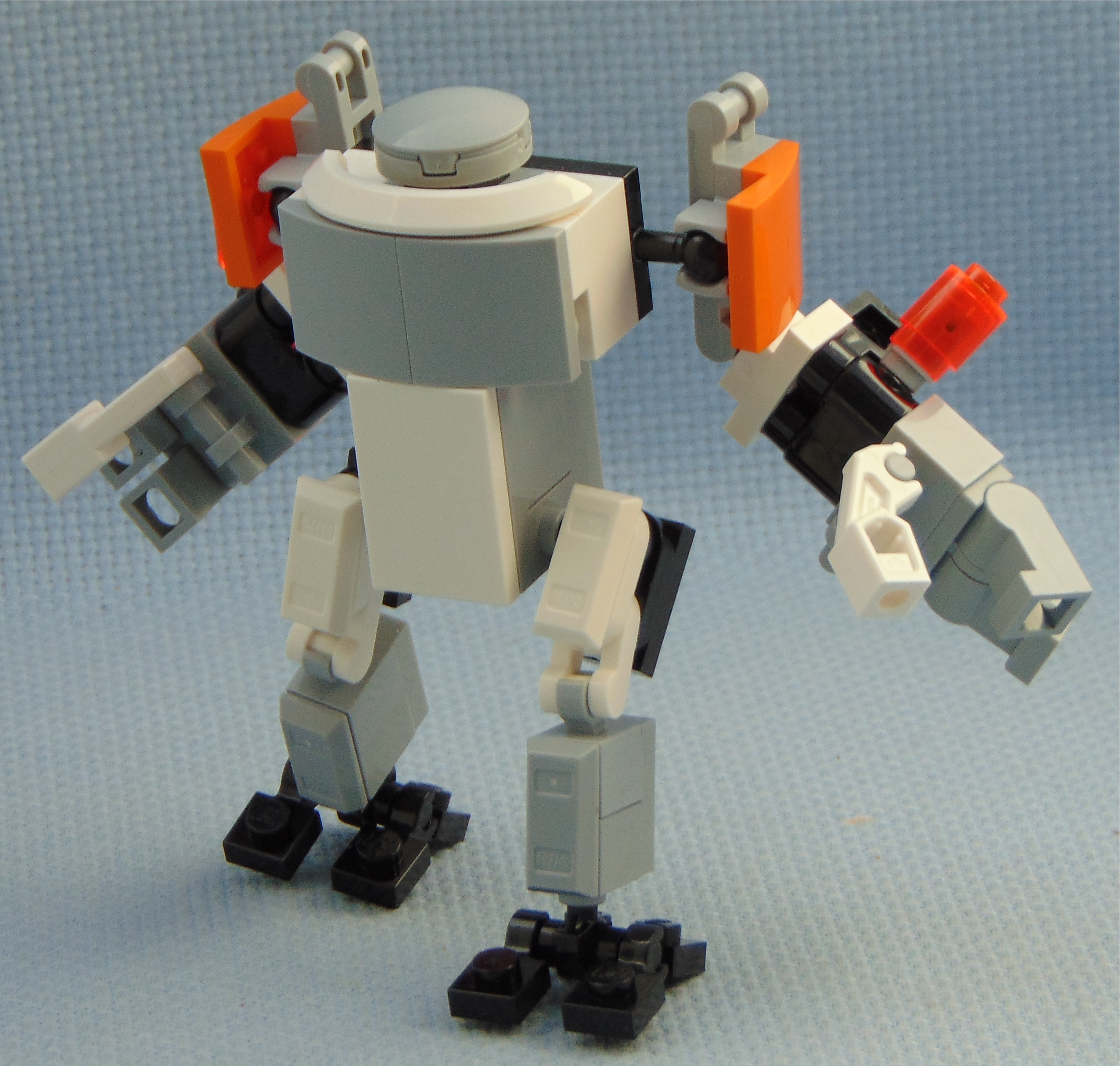 gladiator__arms_wide.jpg