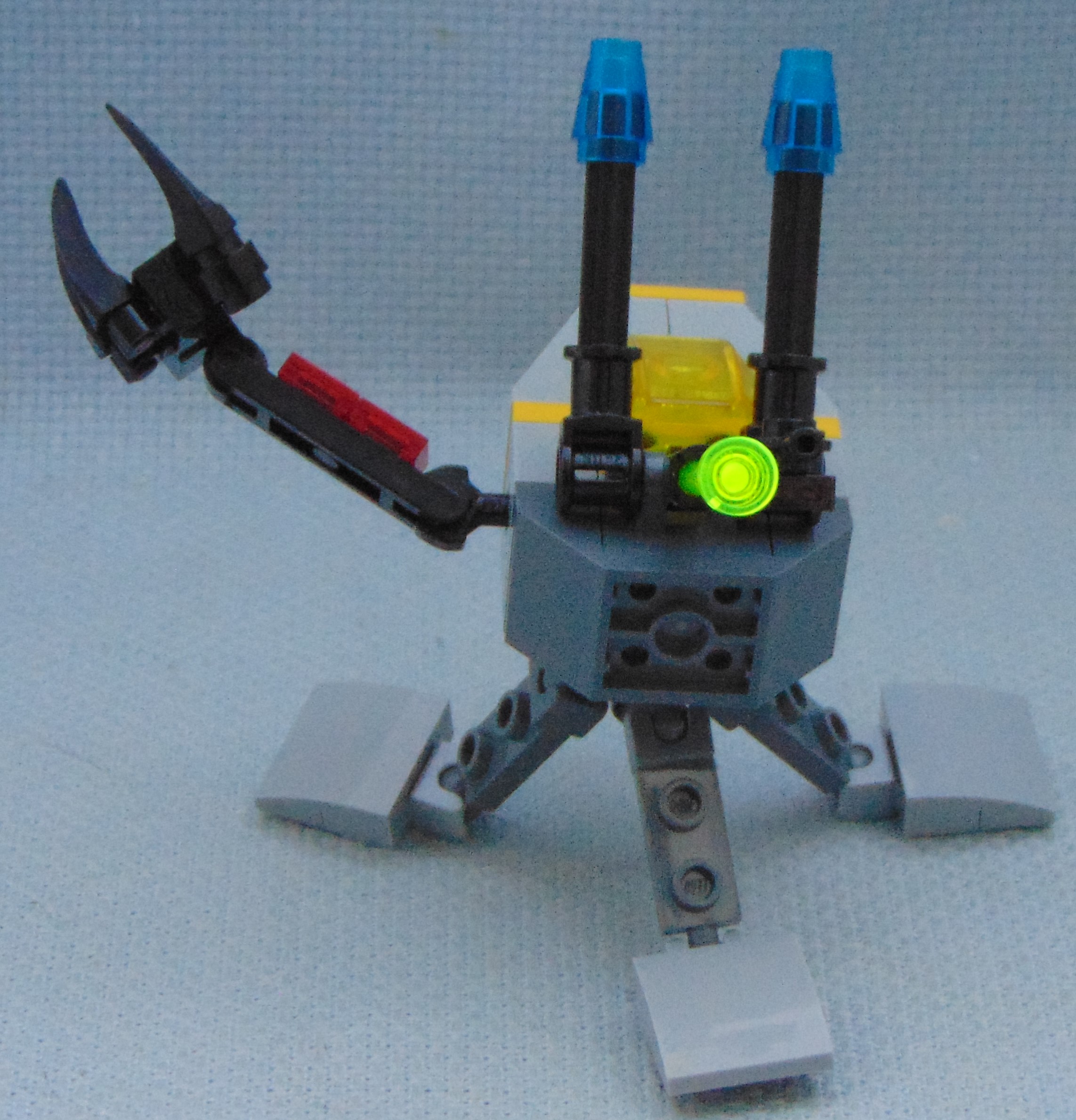 gyrfalcon_armored_swarmer__rear.jpg
