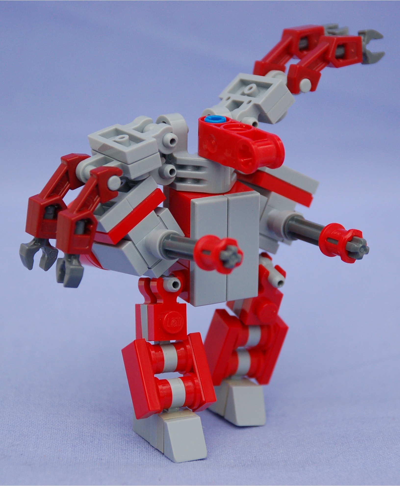 hecaton_red__angle.jpg