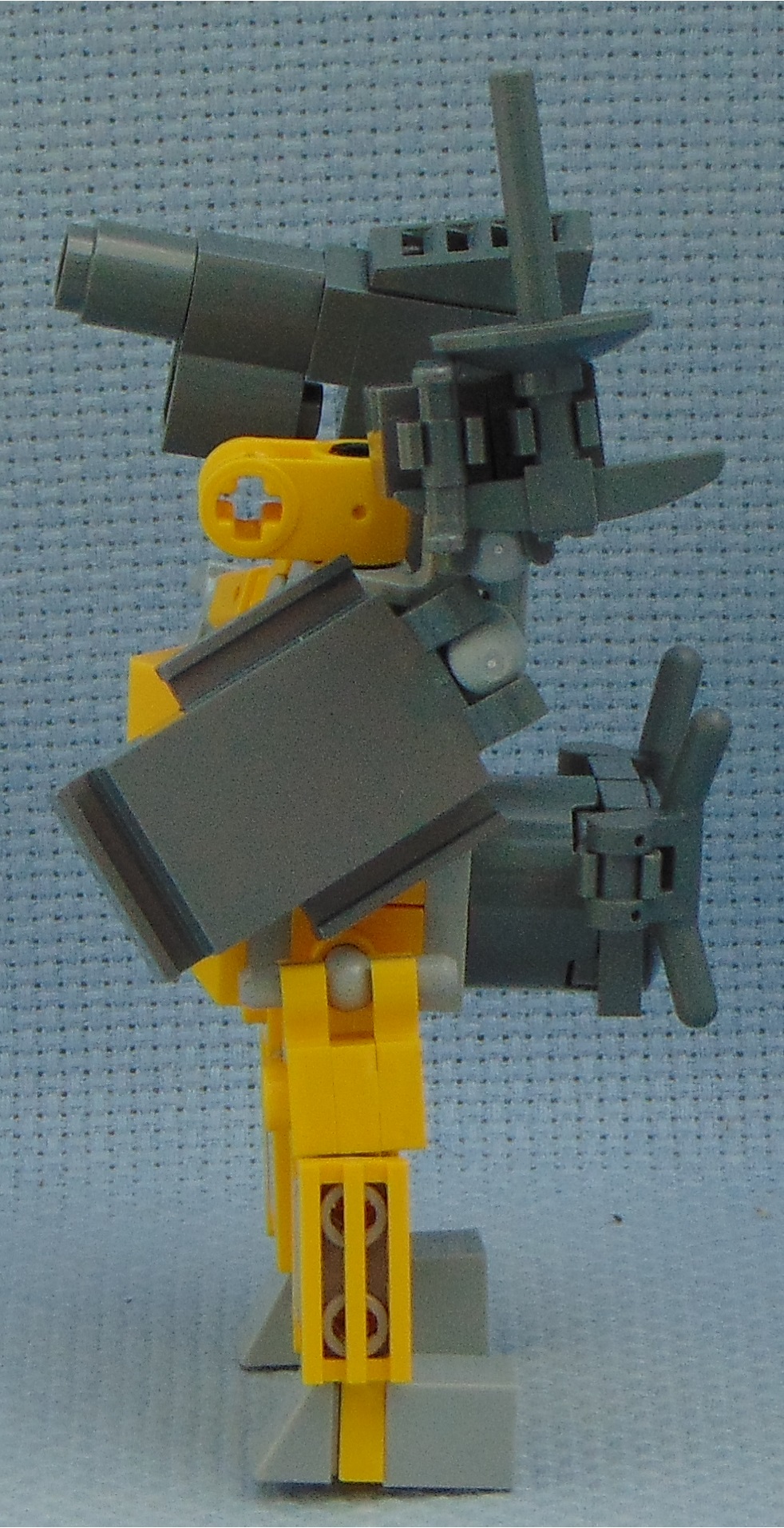 yellow_hecaton_soldier__left.jpg