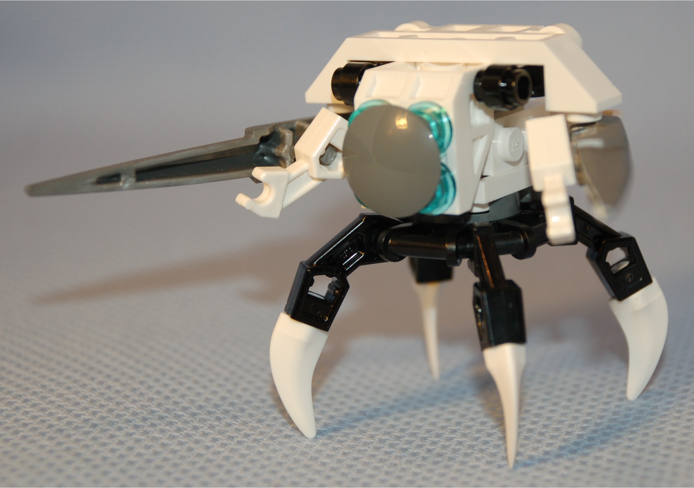 armored_hopper__angle.jpg