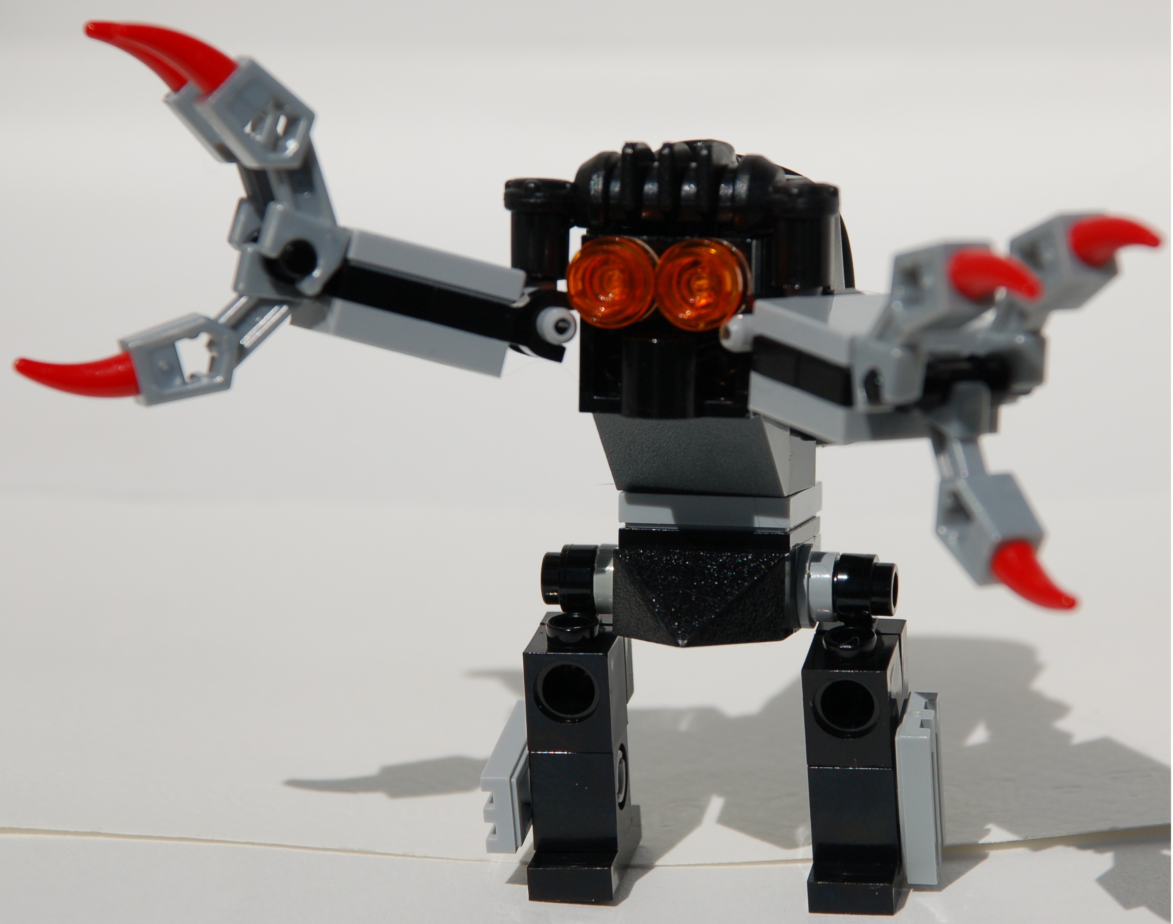 hunchback_mecha_1__front.jpg
