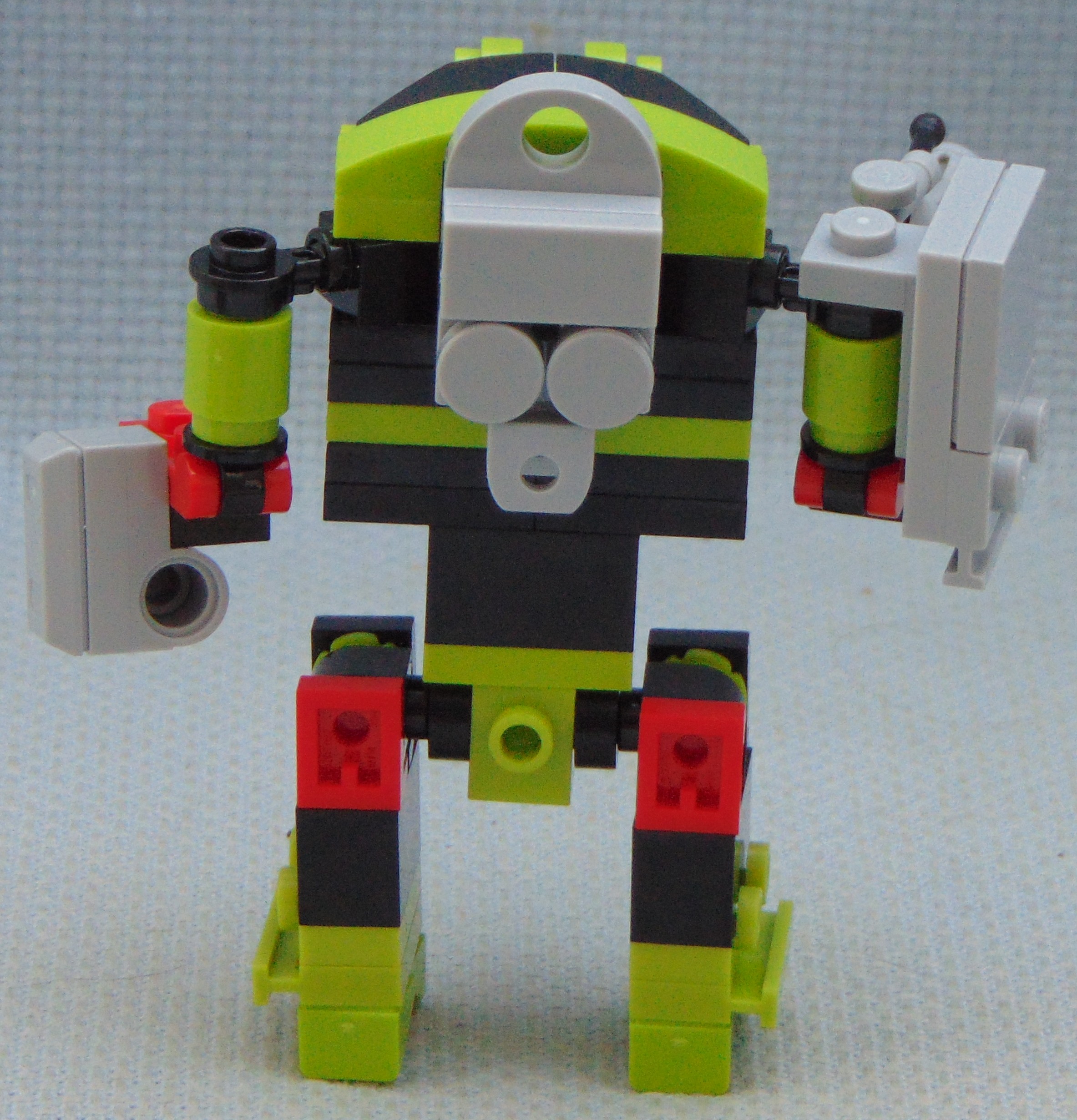 LZ_Pod_Soldier__rear.JPG