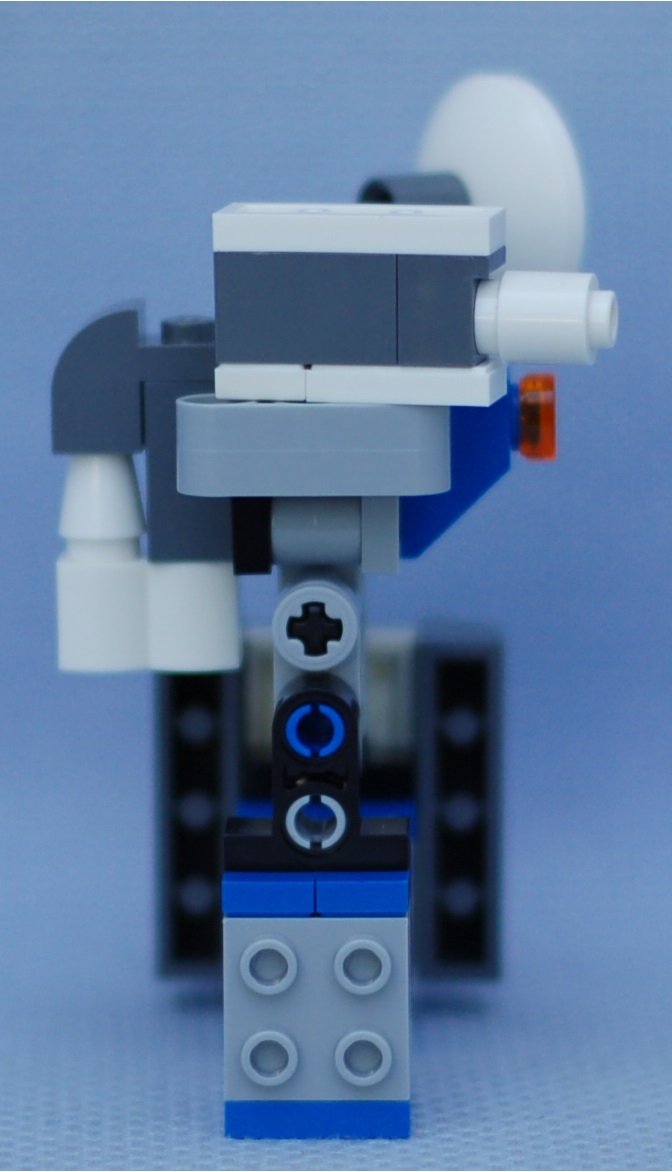 mechabrick_soldier__right.jpg