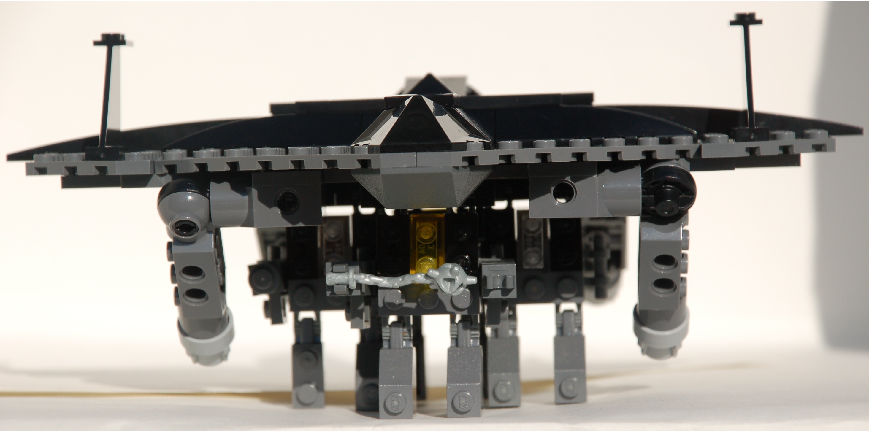 mecha_transport__low_front.jpg