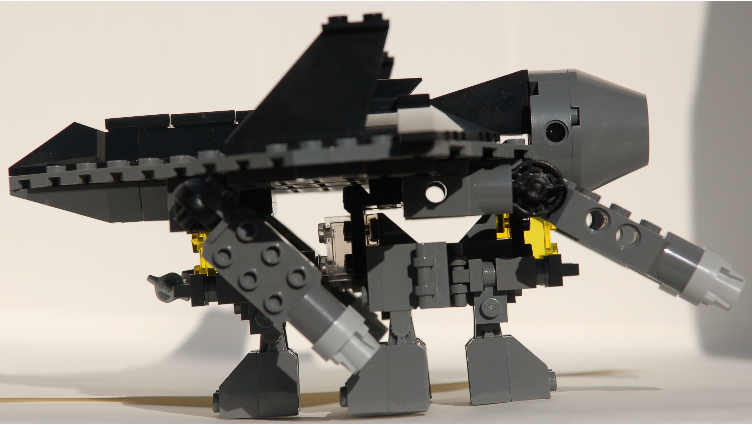 mecha_transport__low_left.jpg