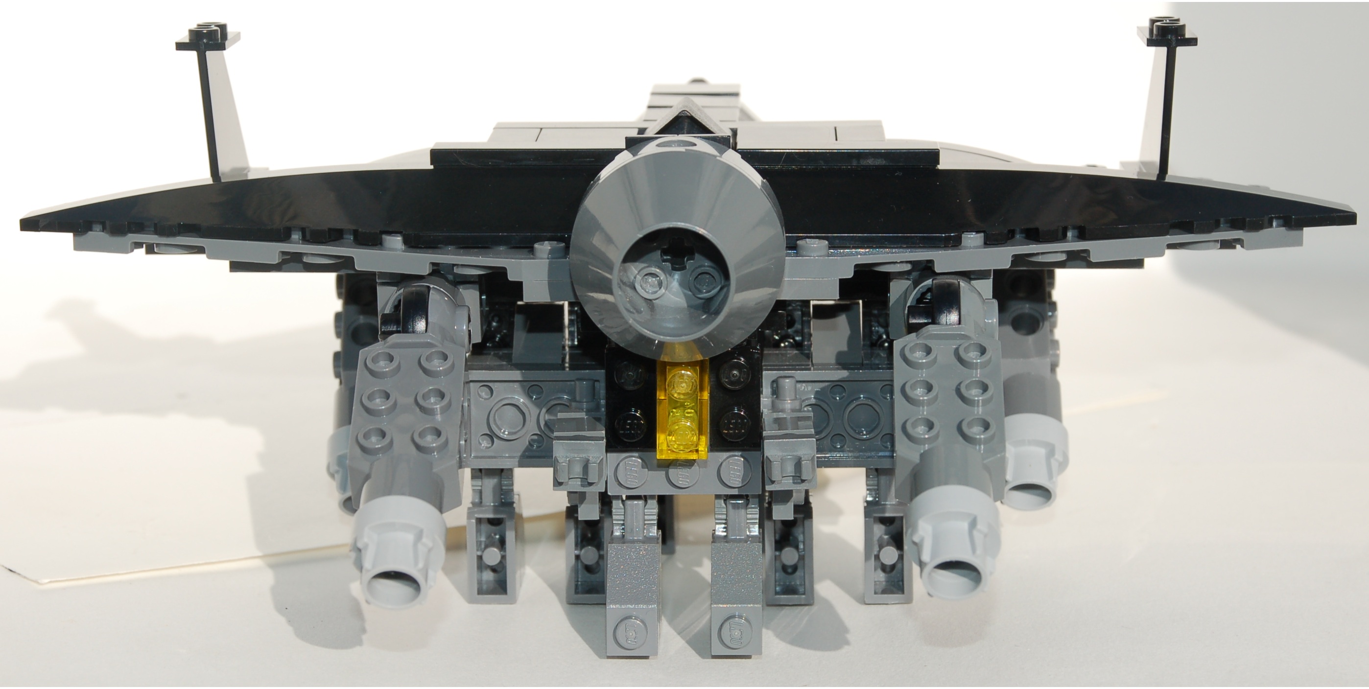 mecha_transport__rear.jpg