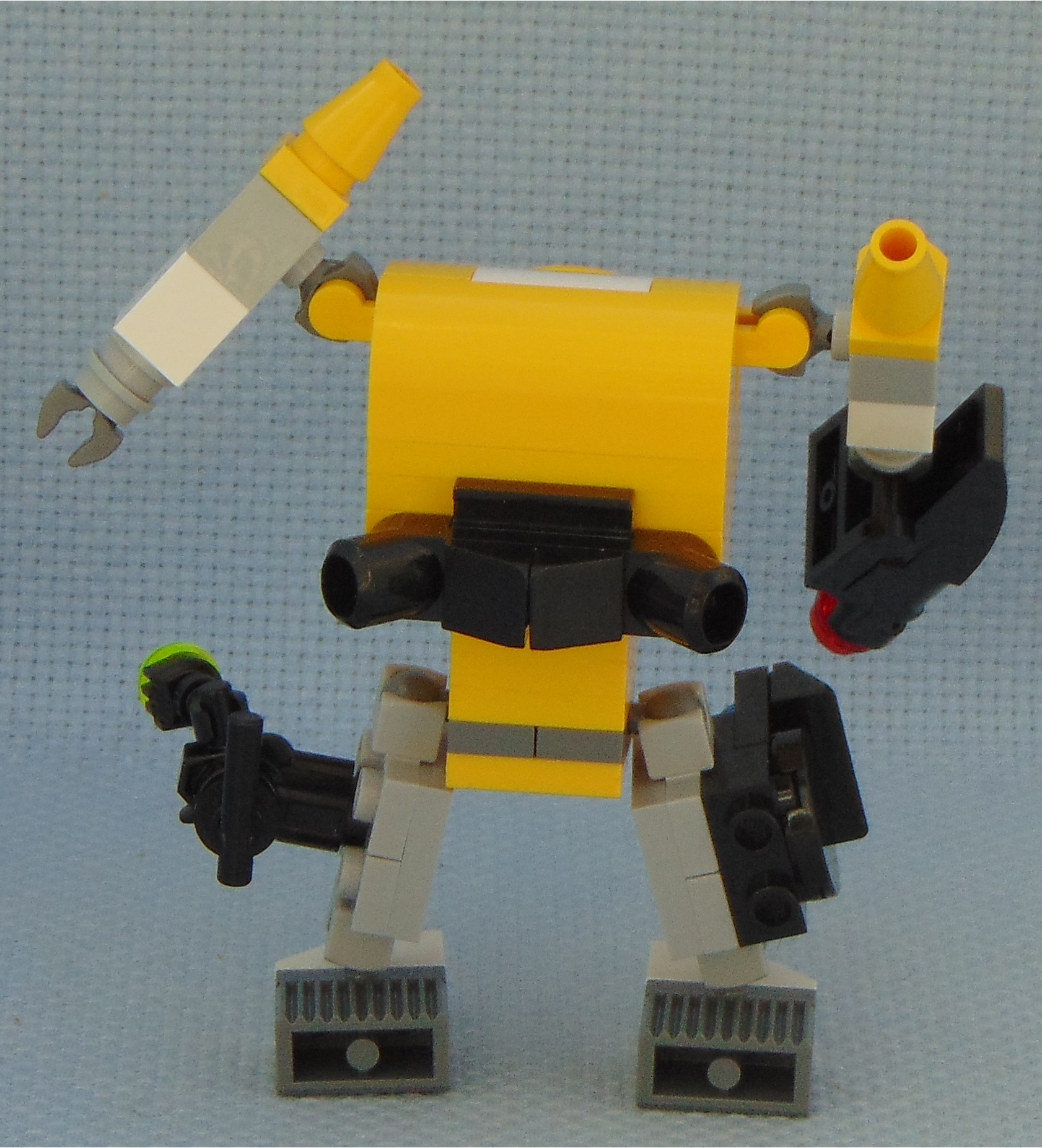 oculon_soldier__rear.jpg
