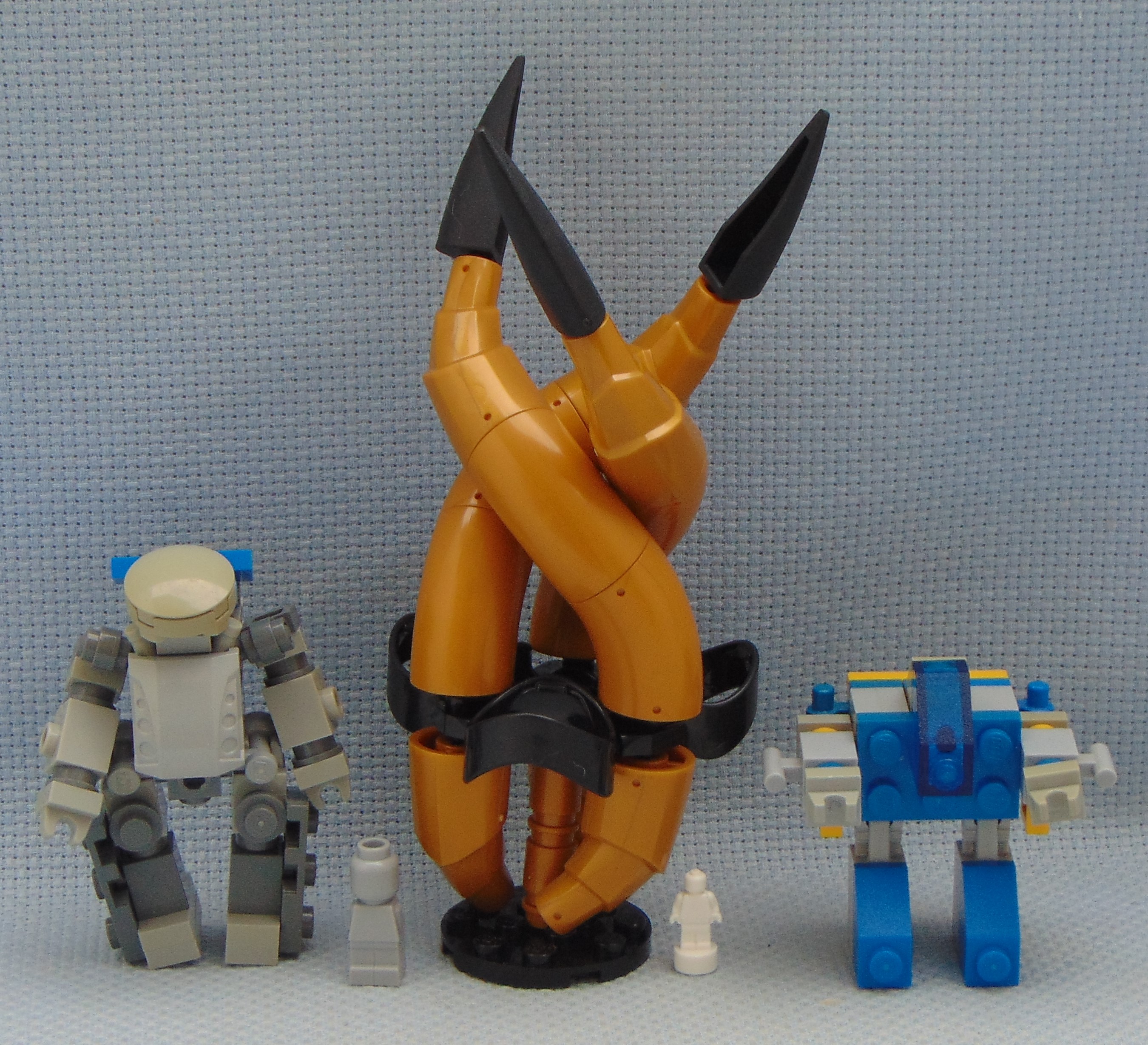 chub__microfig__spiral_tree__nanofig__and_classic.jpg