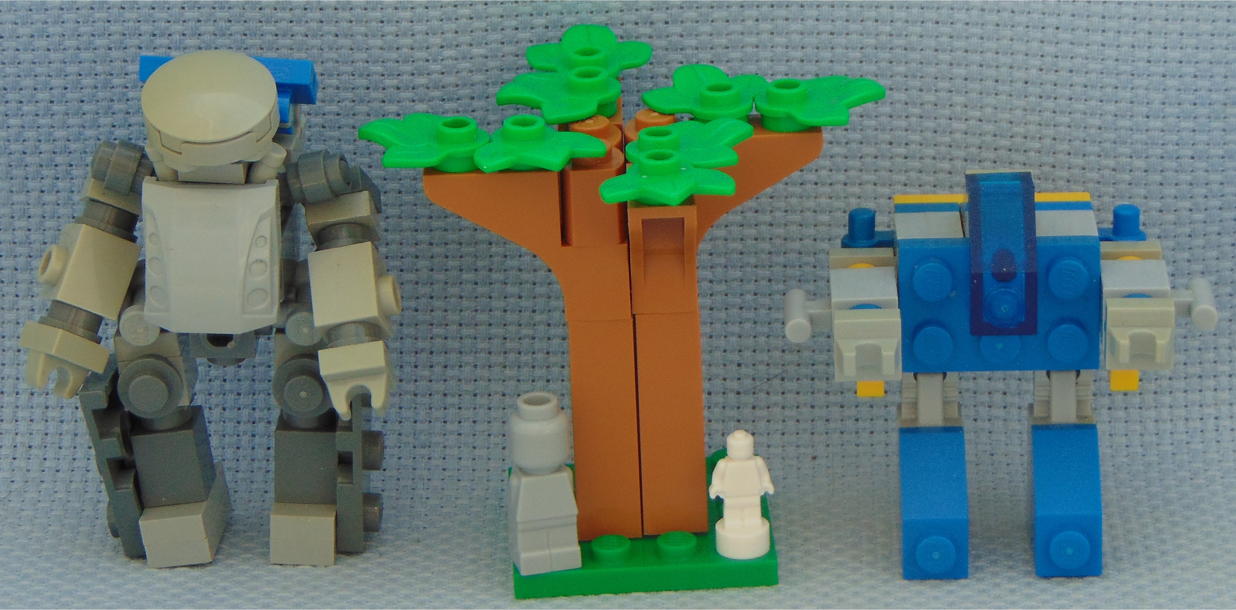 chub__microfig__tree_12__nanofig__and_classic.jpg