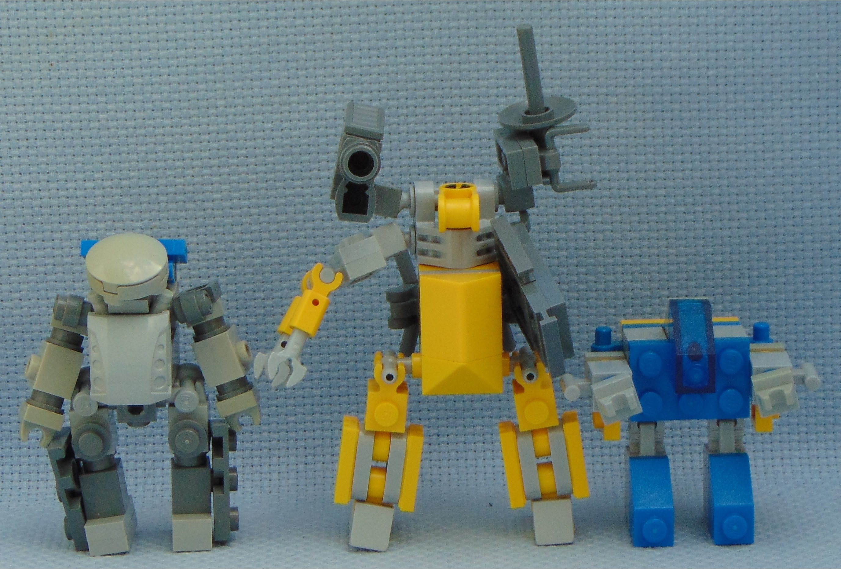 chub__yellow_hecaton_soldier__and_classic.jpg