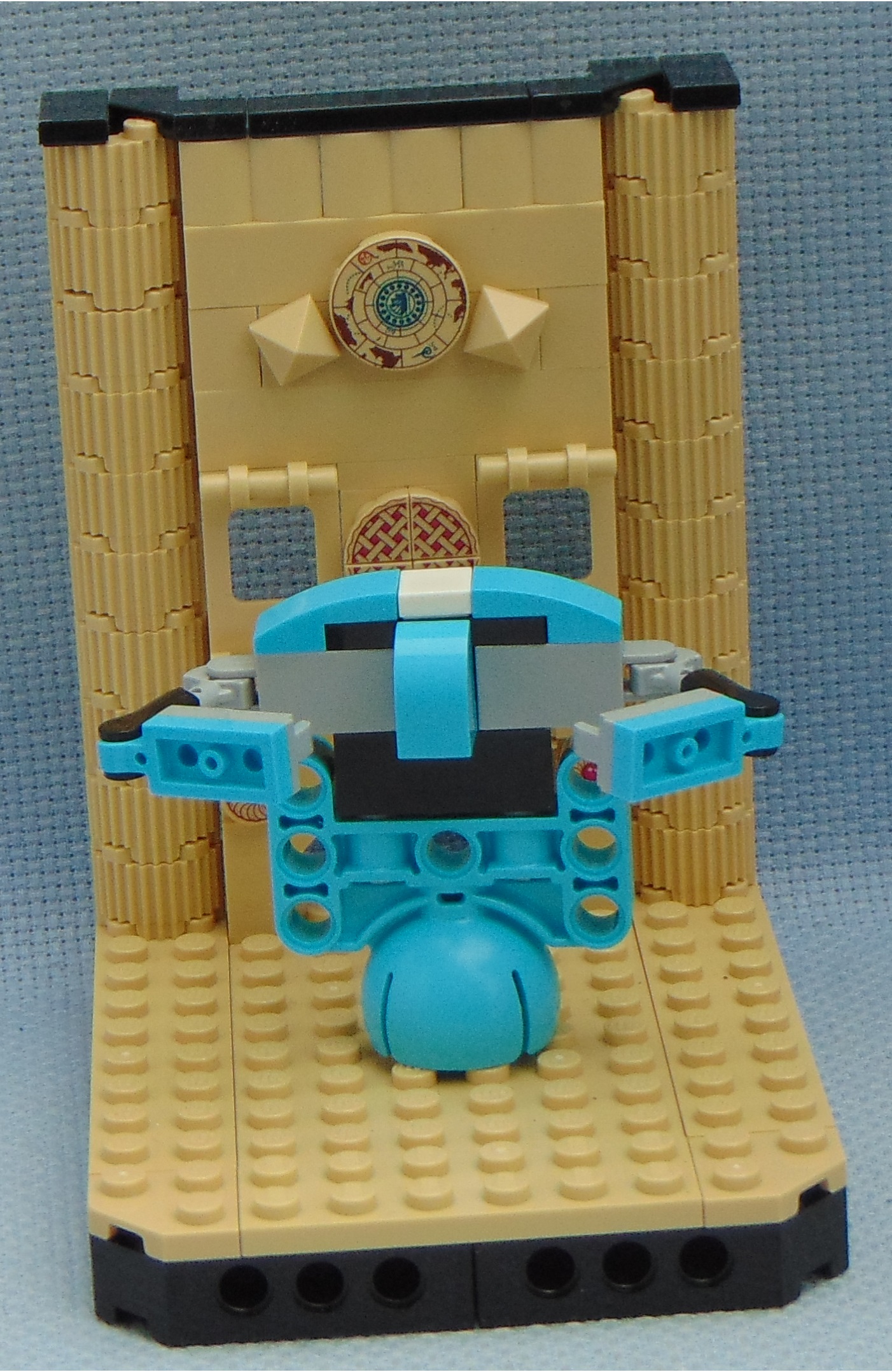 mf0_temple_and_hoverbot.jpg