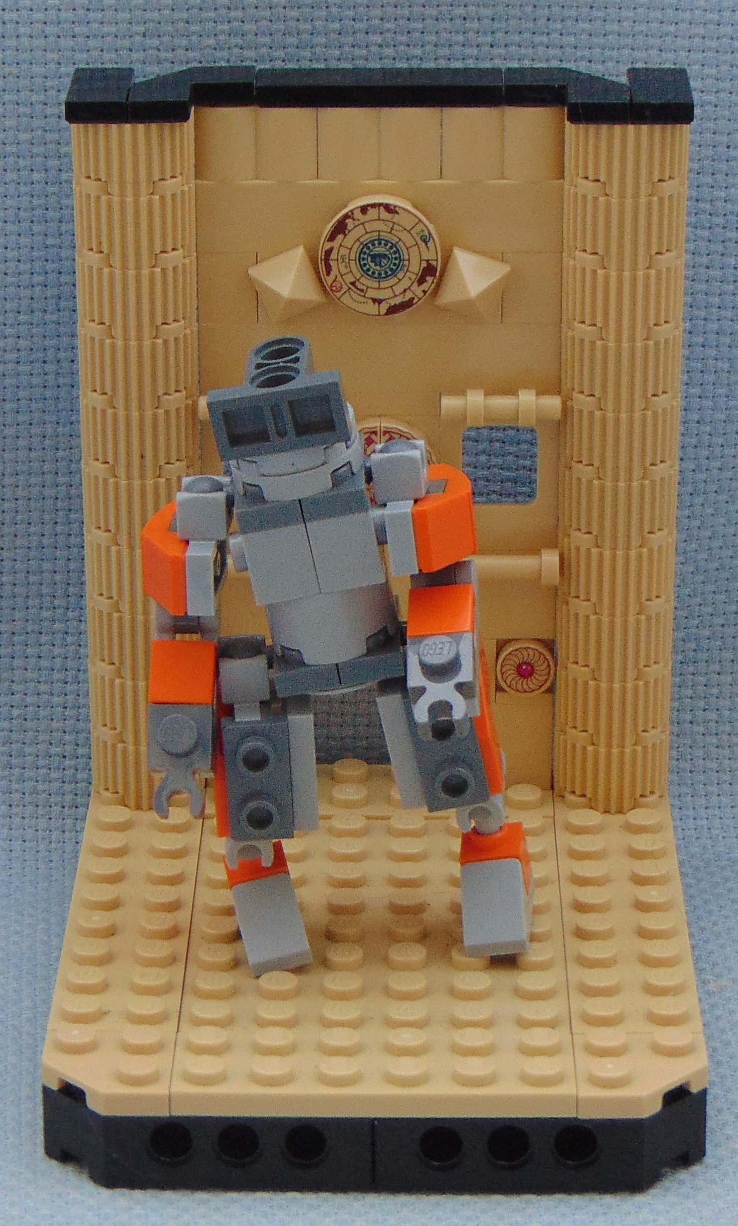 mf0_temple_and_nerdbot.jpg