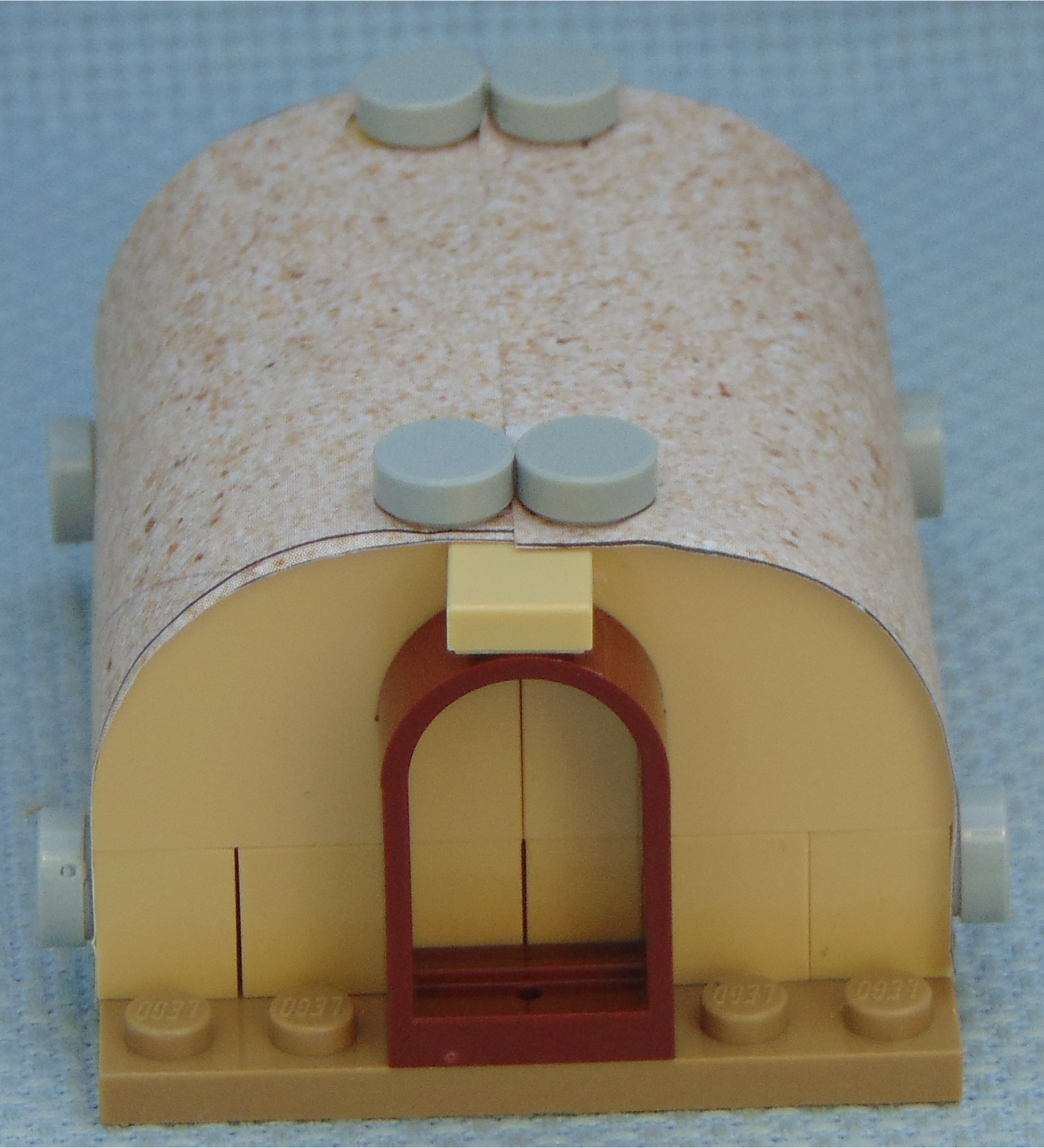 papercraft_quonset_hut__front.jpg