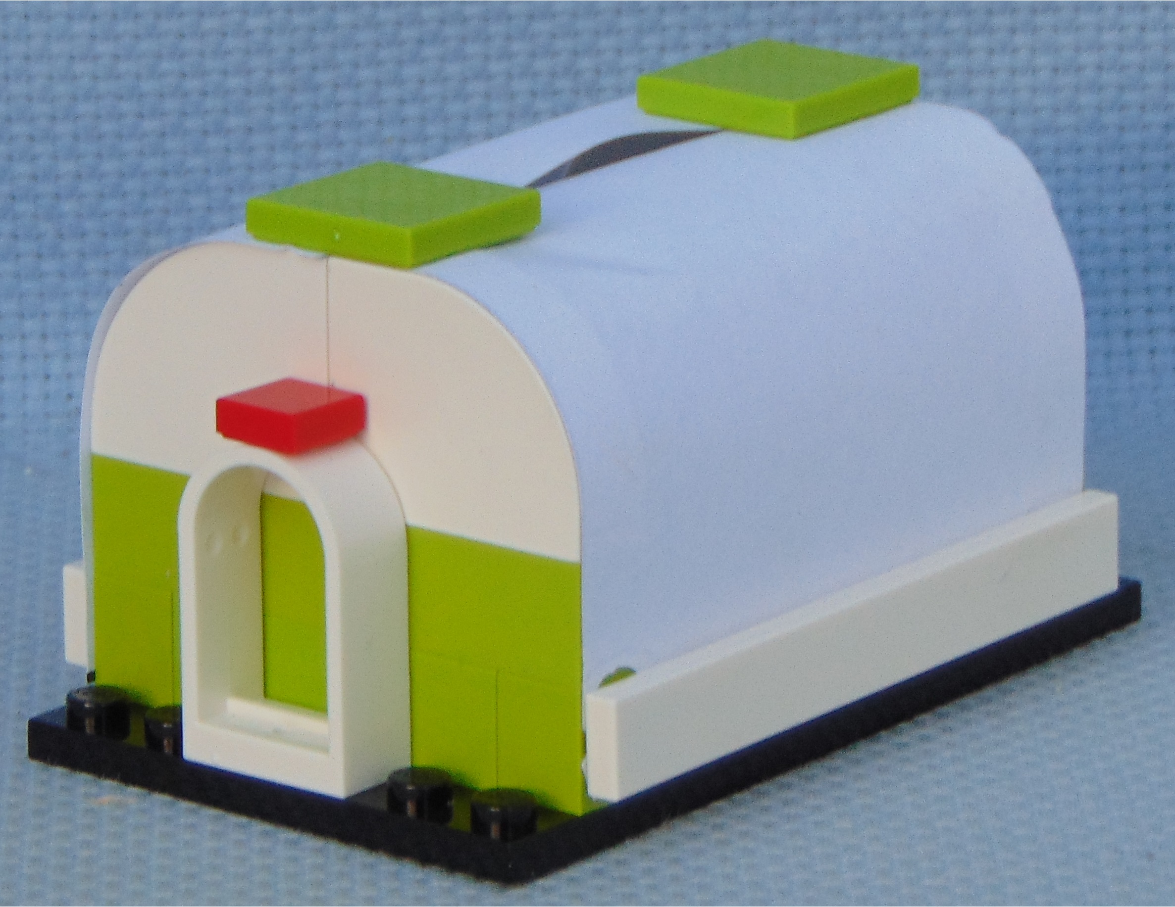 papercraft_quonset_hut_2__angle.jpg