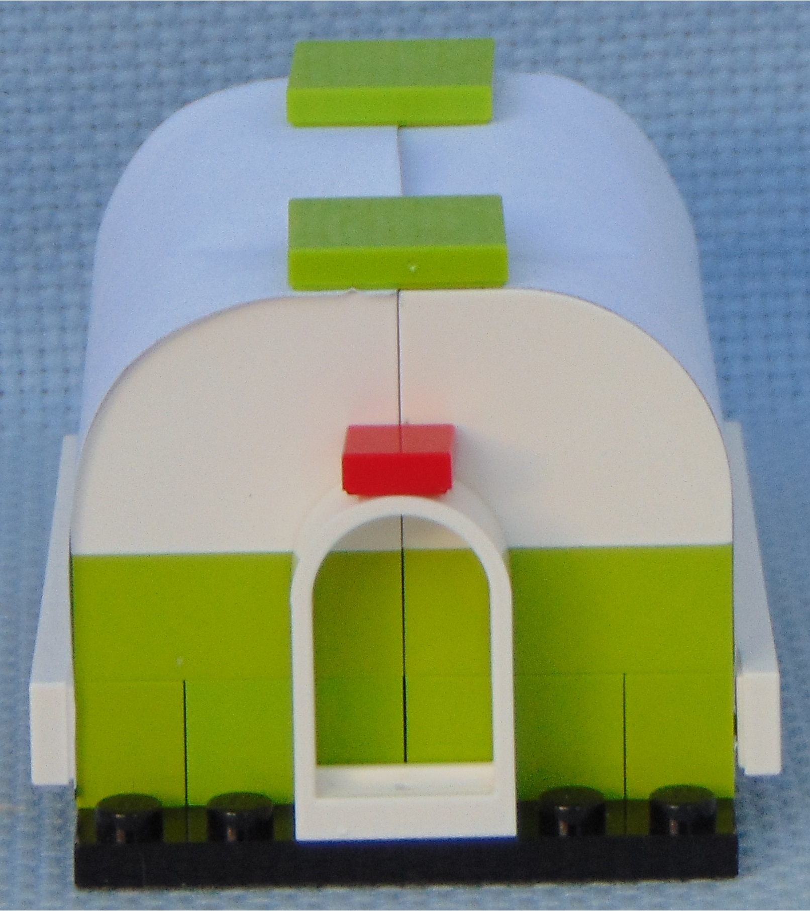 papercraft_quonset_hut_2__front.jpg