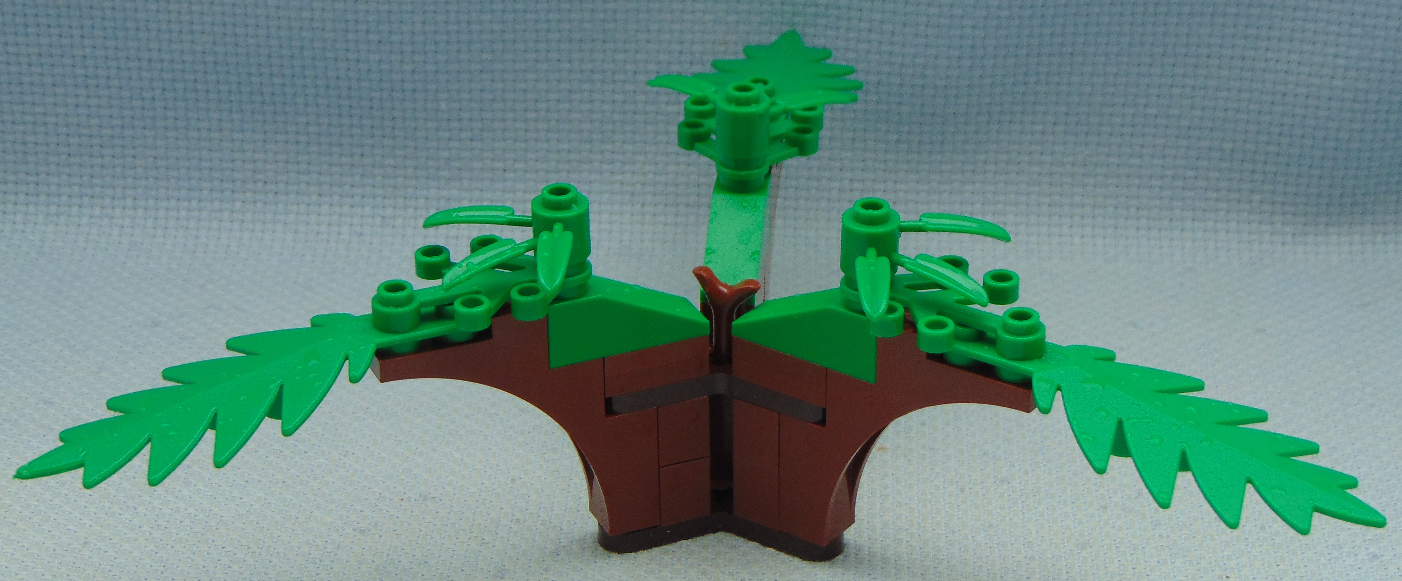 large_triple_tree__front.jpg