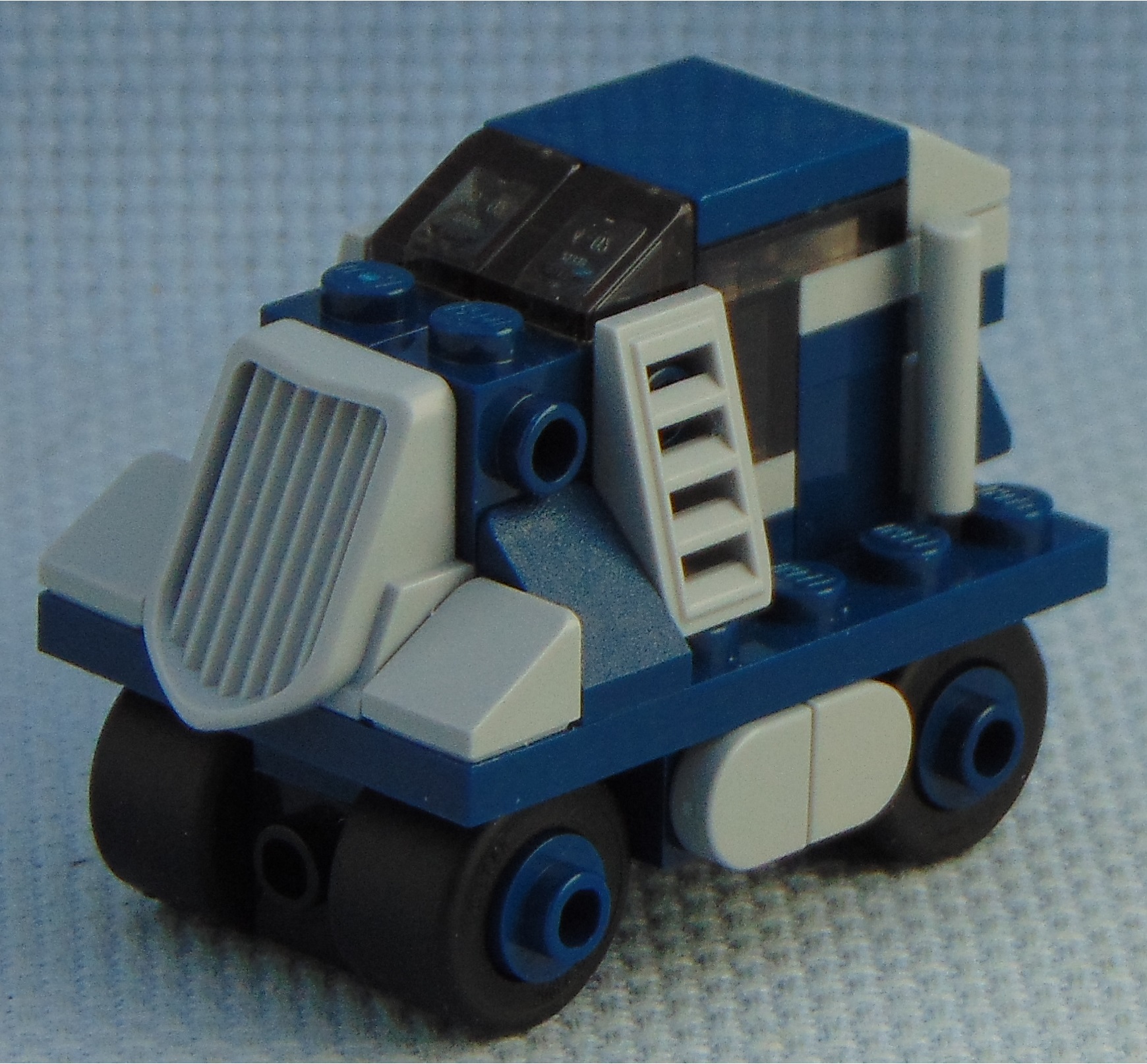 db_tractor__angle.jpg