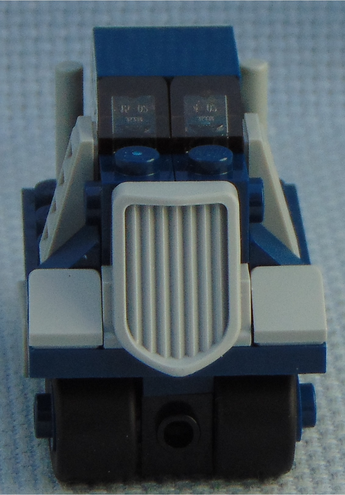 db_tractor__front.jpg