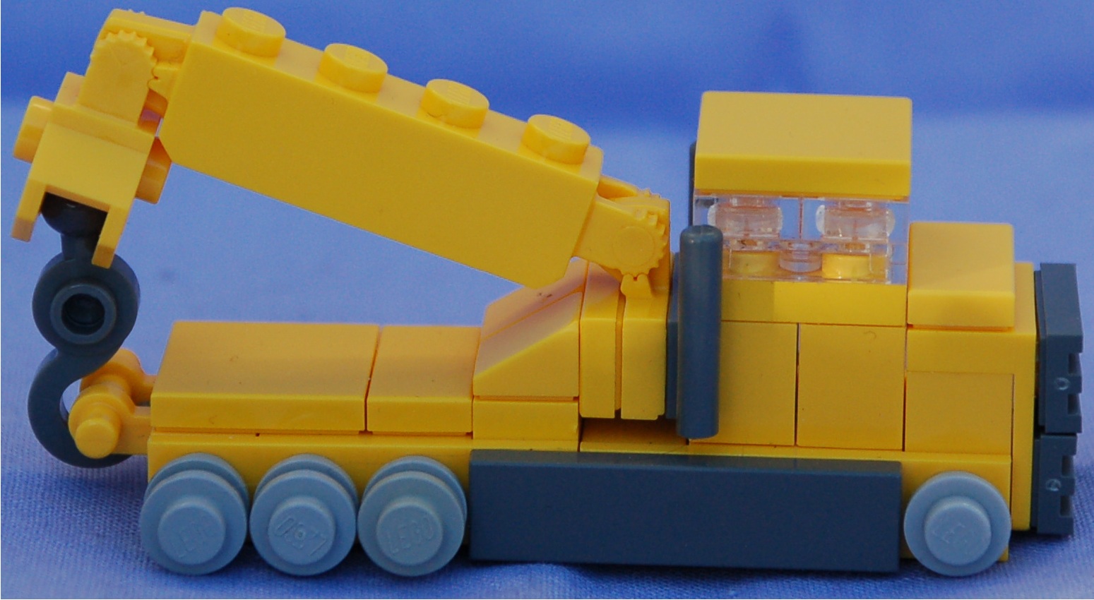 heavy_tow_truck__side.jpg