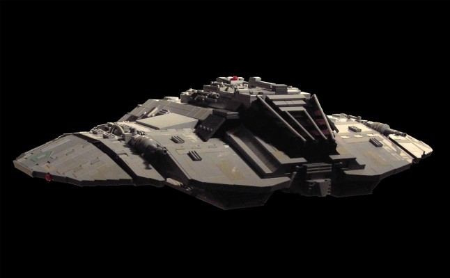 cylon_raider60.jpg
