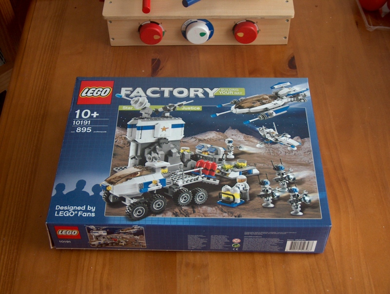 02-starjustice-box.jpg