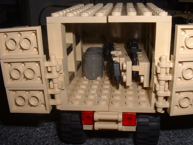 m923-e4.jpg