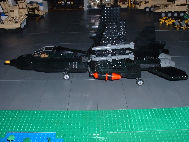 f18-b01.jpg