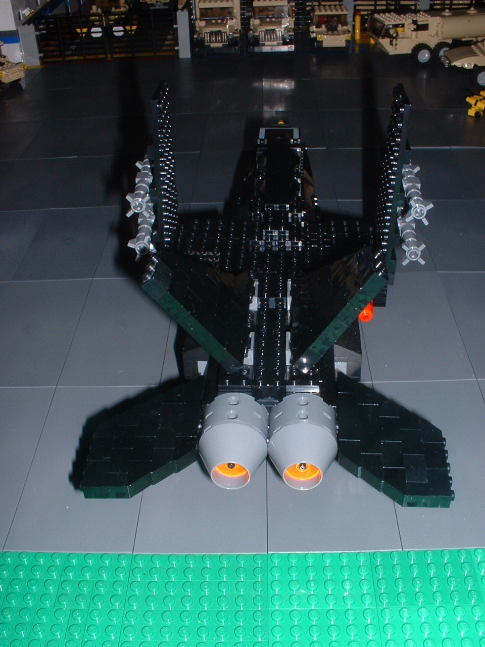 f18-b03.jpg