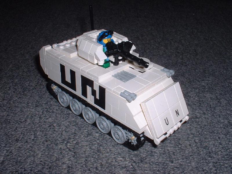 un-m113a.jpg