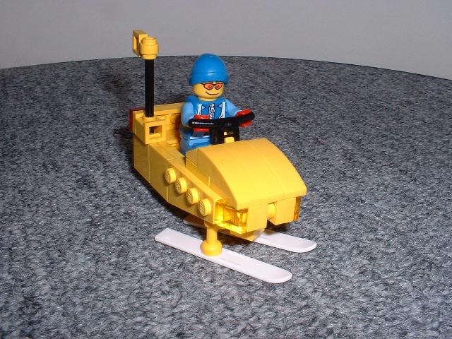 skidoo-yellow1.jpg