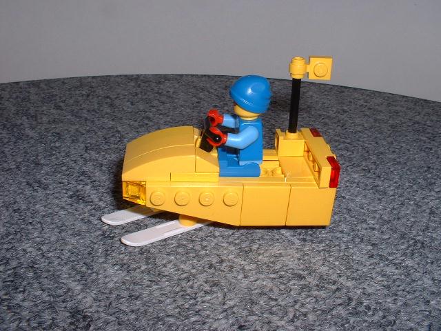 skidoo-yellow3.jpg