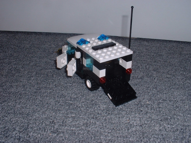 police1-02.jpg