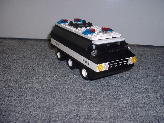 police11-01.jpg