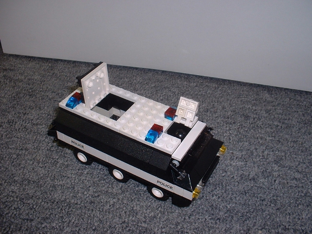 police11-02.jpg