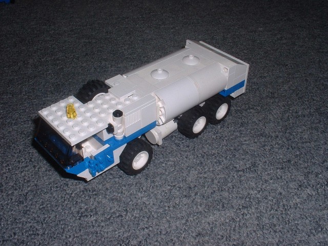 tanker1.jpg