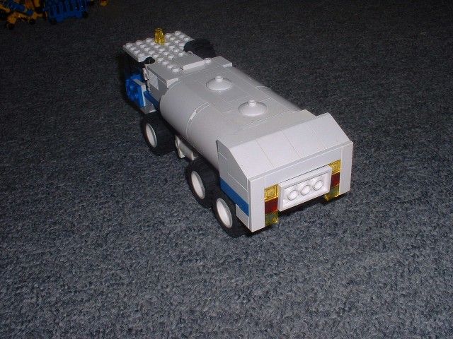 tanker3.jpg