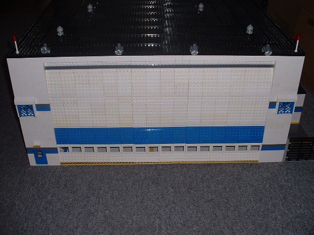 hangar-02.jpg