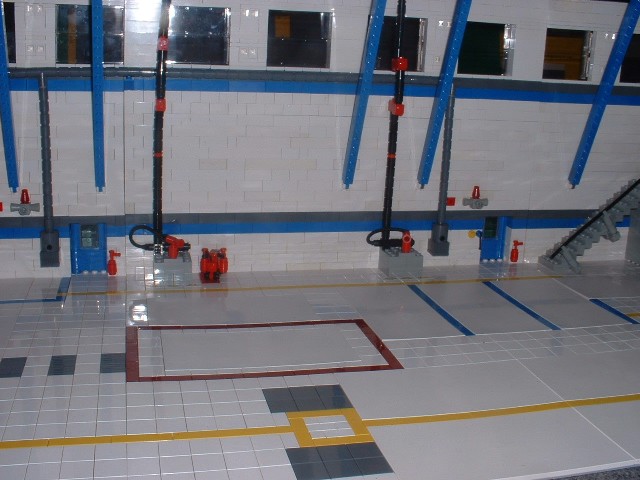 hangar-empty05.jpg