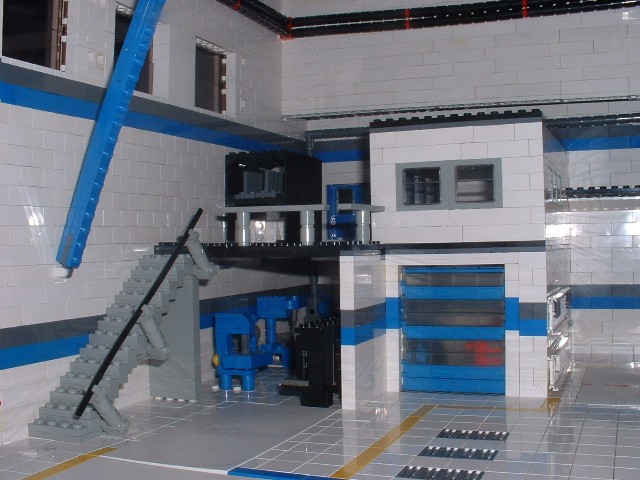 hangar-empty07.jpg