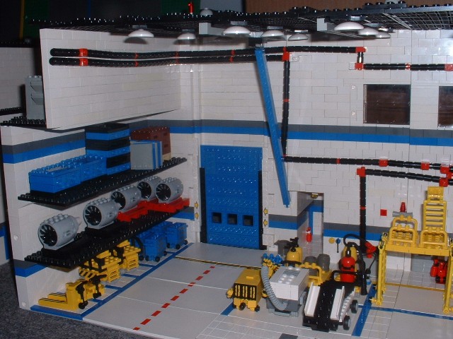 hangar-loaded01.jpg
