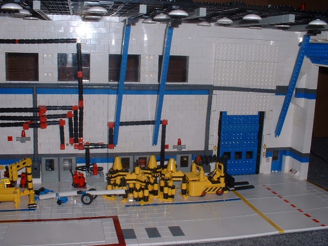 hangar-loaded03.jpg