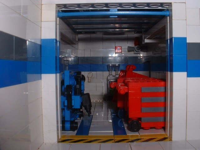 hangar-workstation02a.jpg