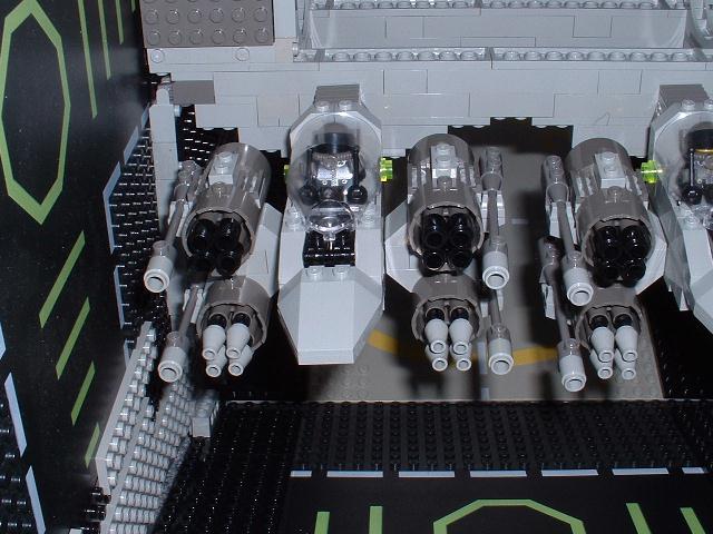 mid-fighterbay4.jpg