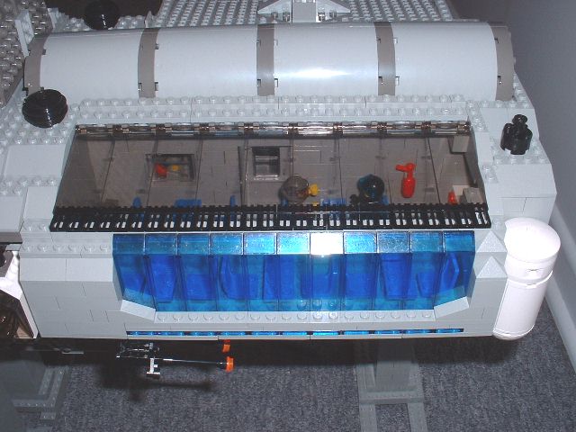 r-mess01.jpg