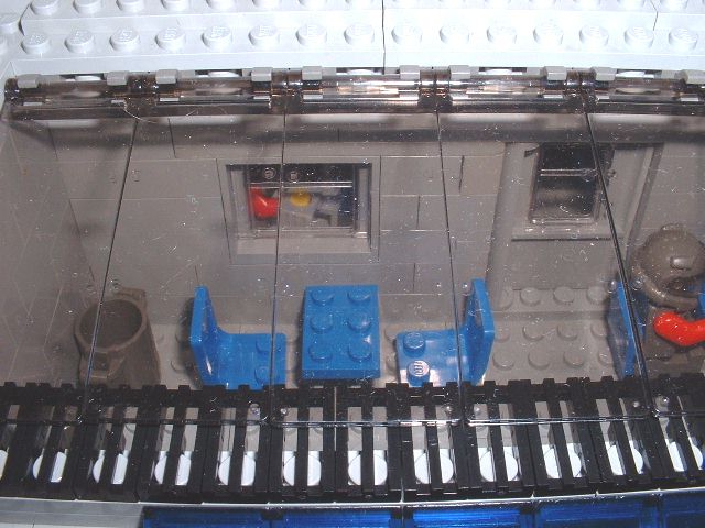 r-mess02.jpg