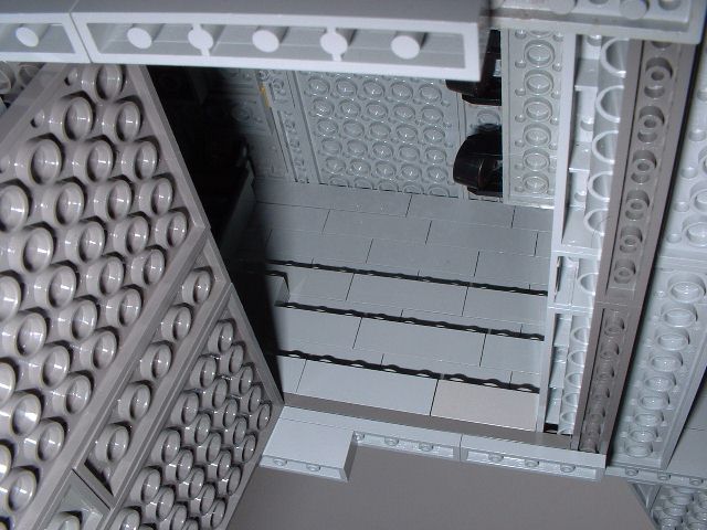 r-stockroom02.jpg