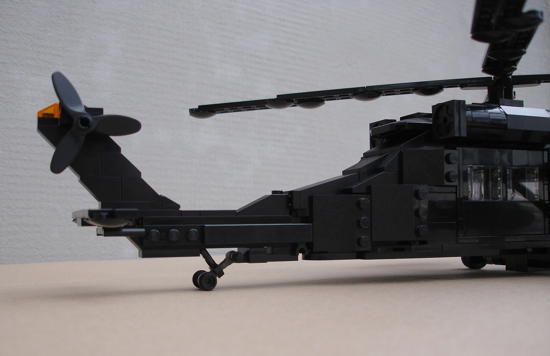 uh-60_black_hawk_910.jpg