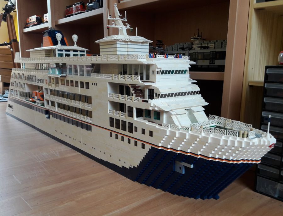 MS_Hanseatic_Spirit_be.jpg