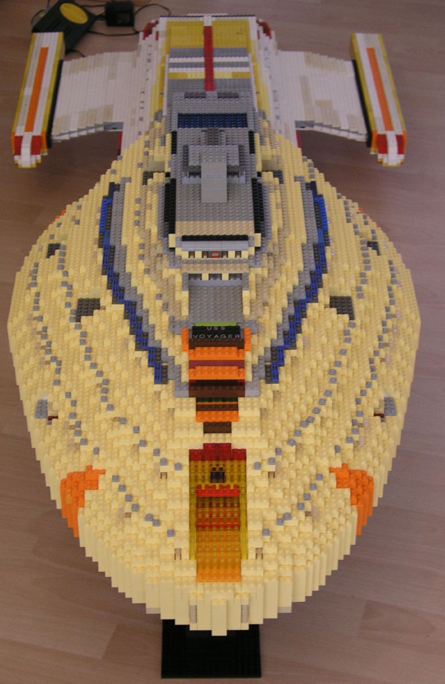 USS_Voyager_01.JPG